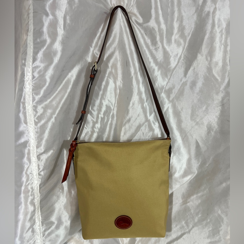 Dooney & Bourke Tan Crossbody Bag with Brown Trim HOBO BAG - Picture 3 of 12